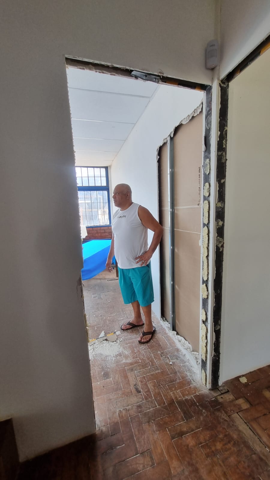 Andamento reformas nas salas da sede da LABRE-DF