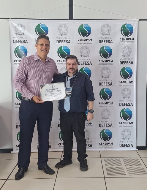 LABRE-DF homenageia o Prof. Dr. Cristiano Torres do Amaral com o certificado “Amigos da LABRE-DF”